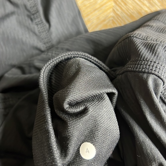 LULULEMON Black Studio Crop Pant 4 - Picture 13 of 13